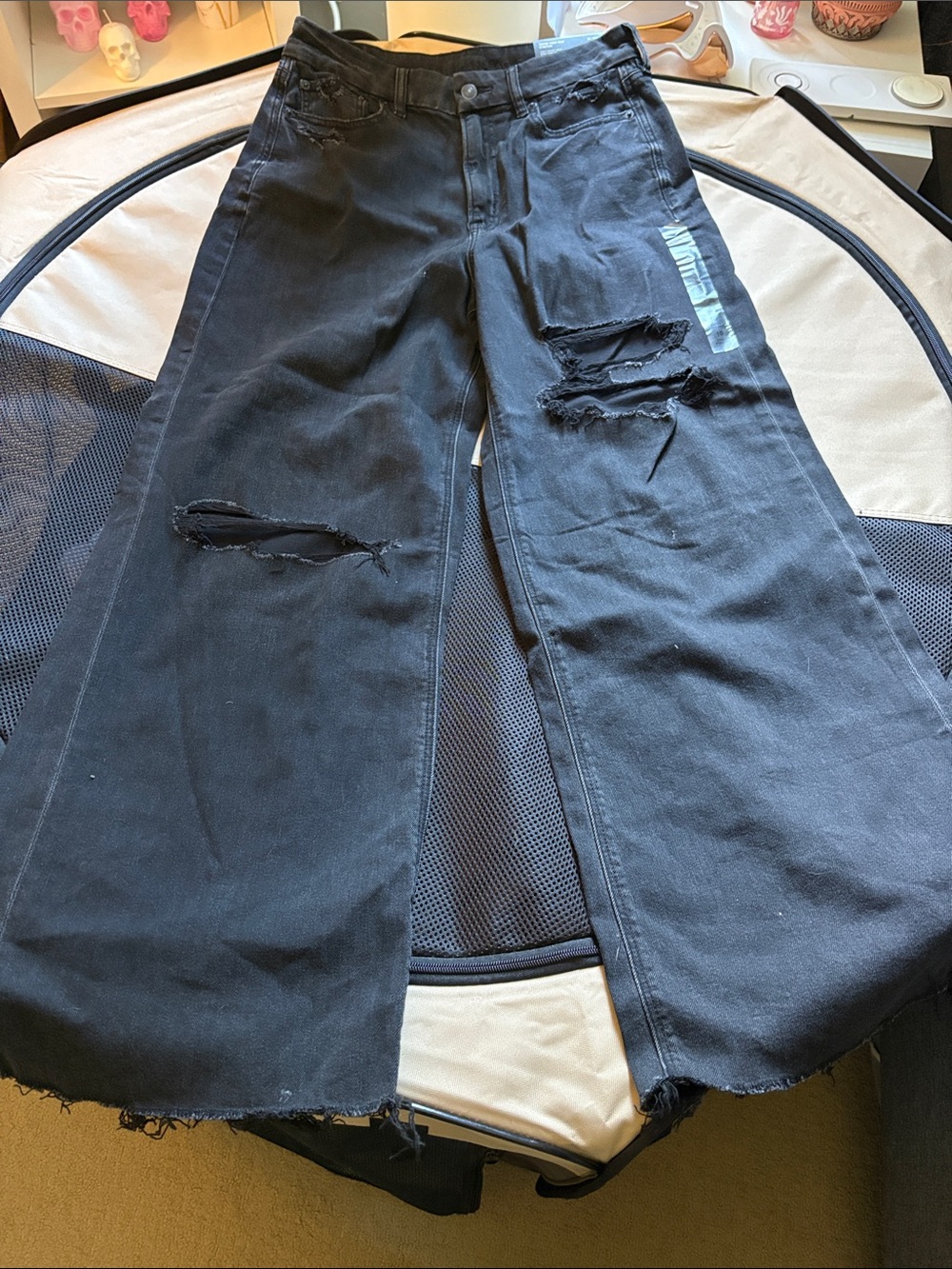 American Eagle Outfitters Black Wide-Leg Distressed Jeans BRAND NEW